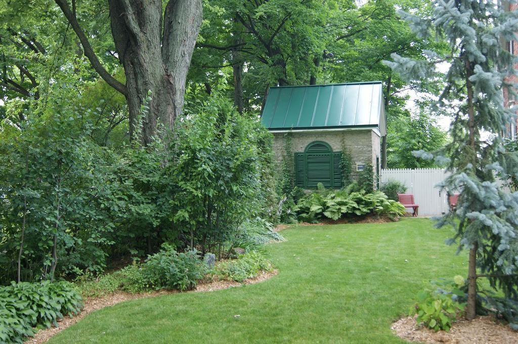 La Belle Aux Berges Bed and Breakfast Saint-Denis-sur-Richelieu Εξωτερικό φωτογραφία